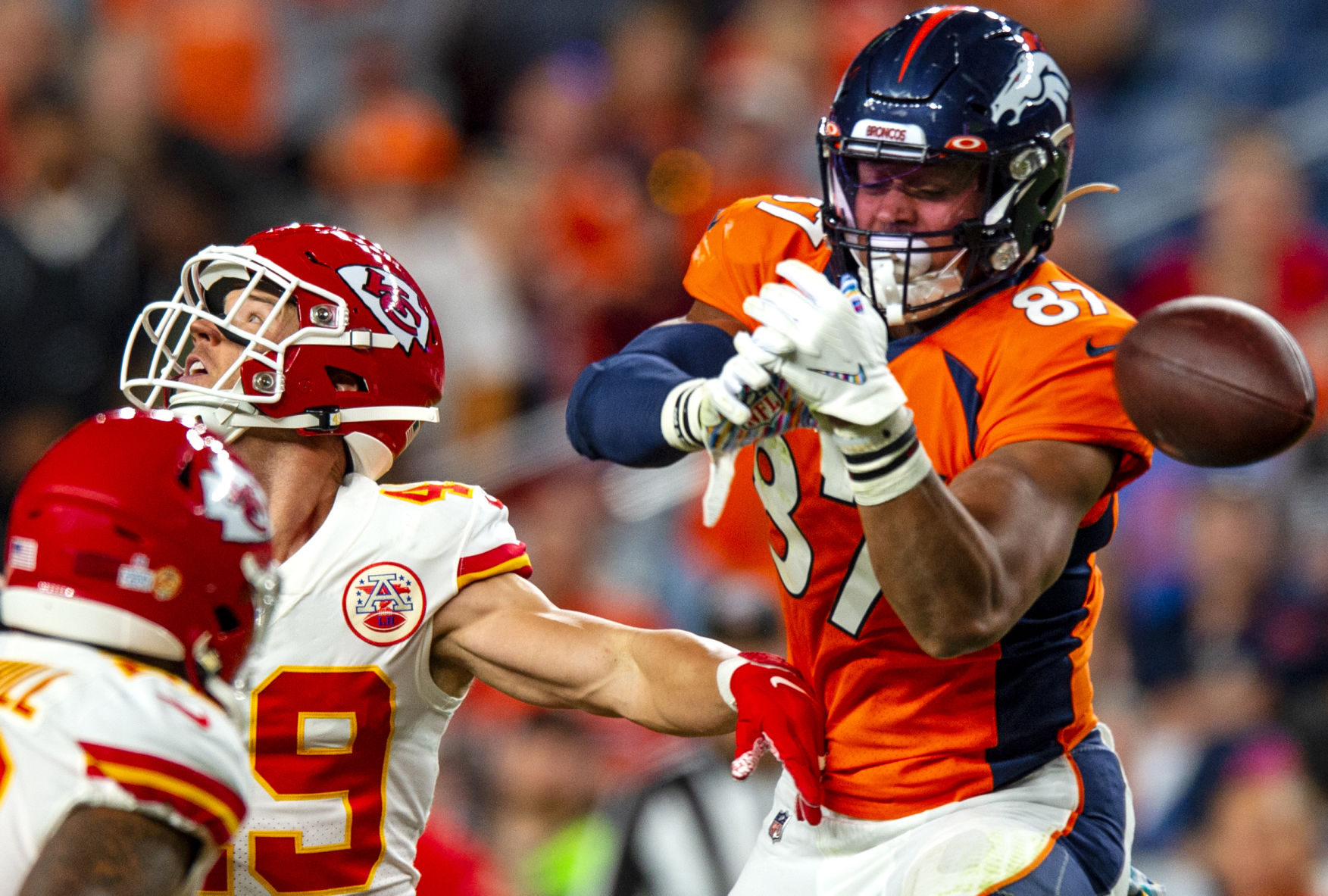 101819-s-broncos 04.JPG